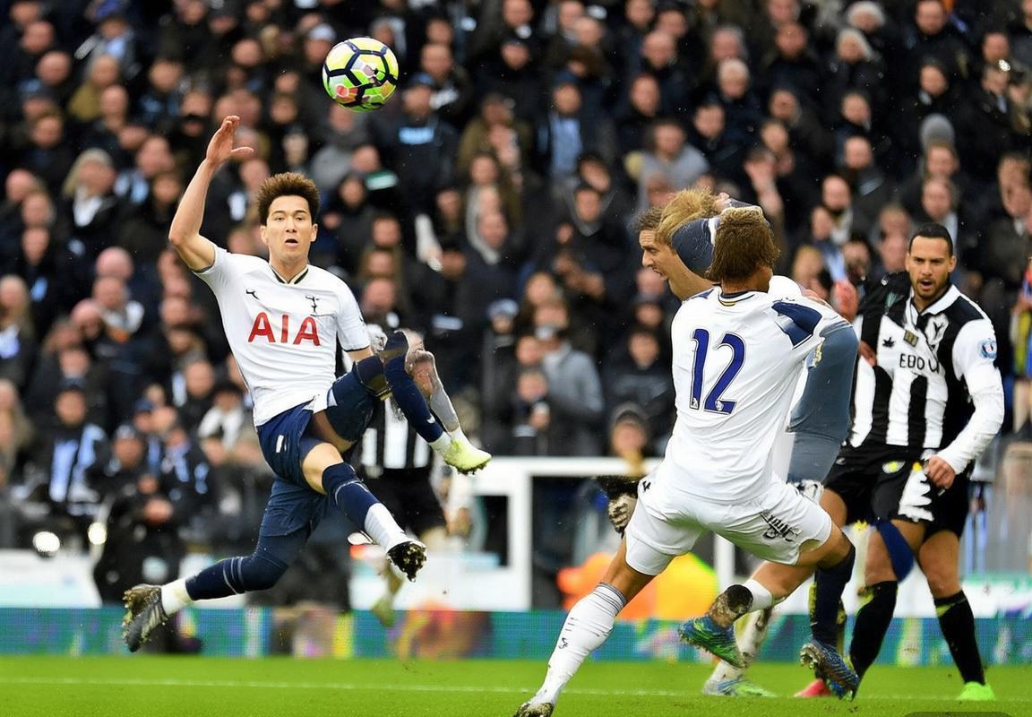 英超争四关键战：罗梅罗双响救主，托特纳姆热刺客场绝平纽卡斯尔联队于圣詹姆斯公园球场